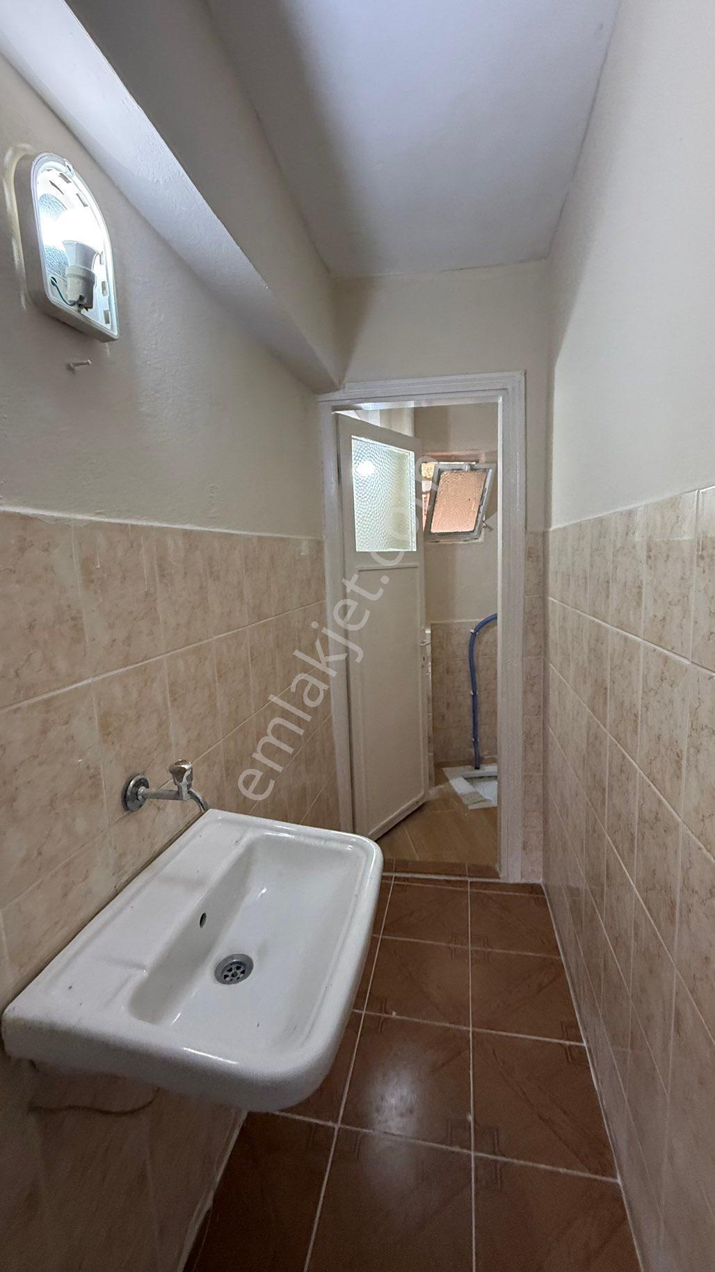 Ege Mah 3+1 Doğalgazlı Cadde Üzeri 130m2 Geniş Kiralık Daire - Görsel 11