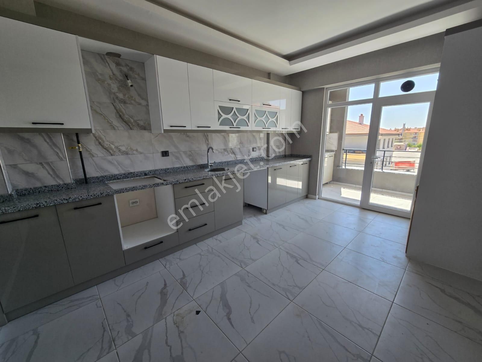 500 Evler Mahallesi Satılık Yüksek Giriş 3+1 Daire