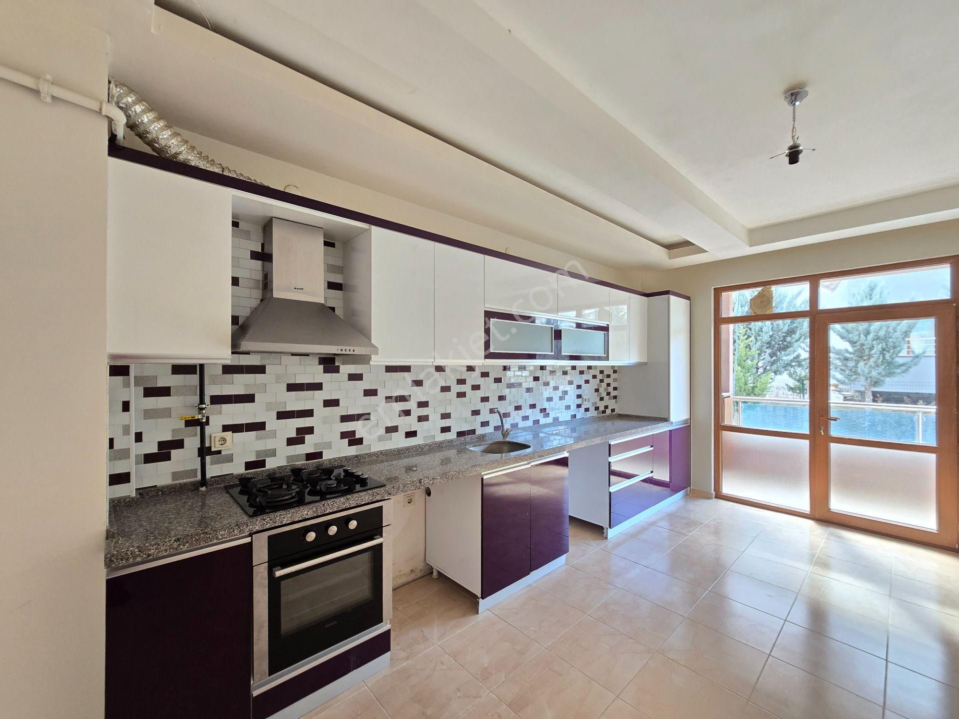 İşyapar Dan Elmalı Hamdi Hoca Cad. Yakın Kiralık 3+1 Daire