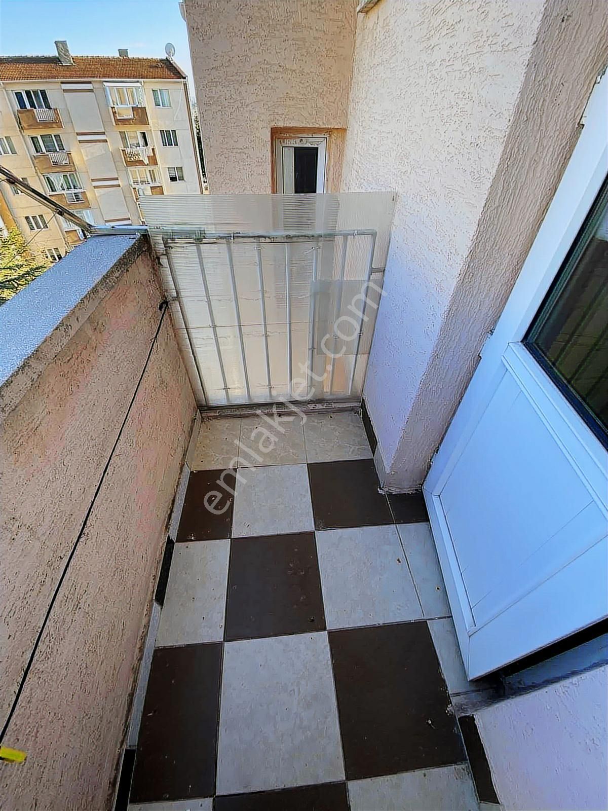 Çankaya Mahallesinde Önü Açık Park Manzaralı Kiralık 2+1 Daire - Görsel 27