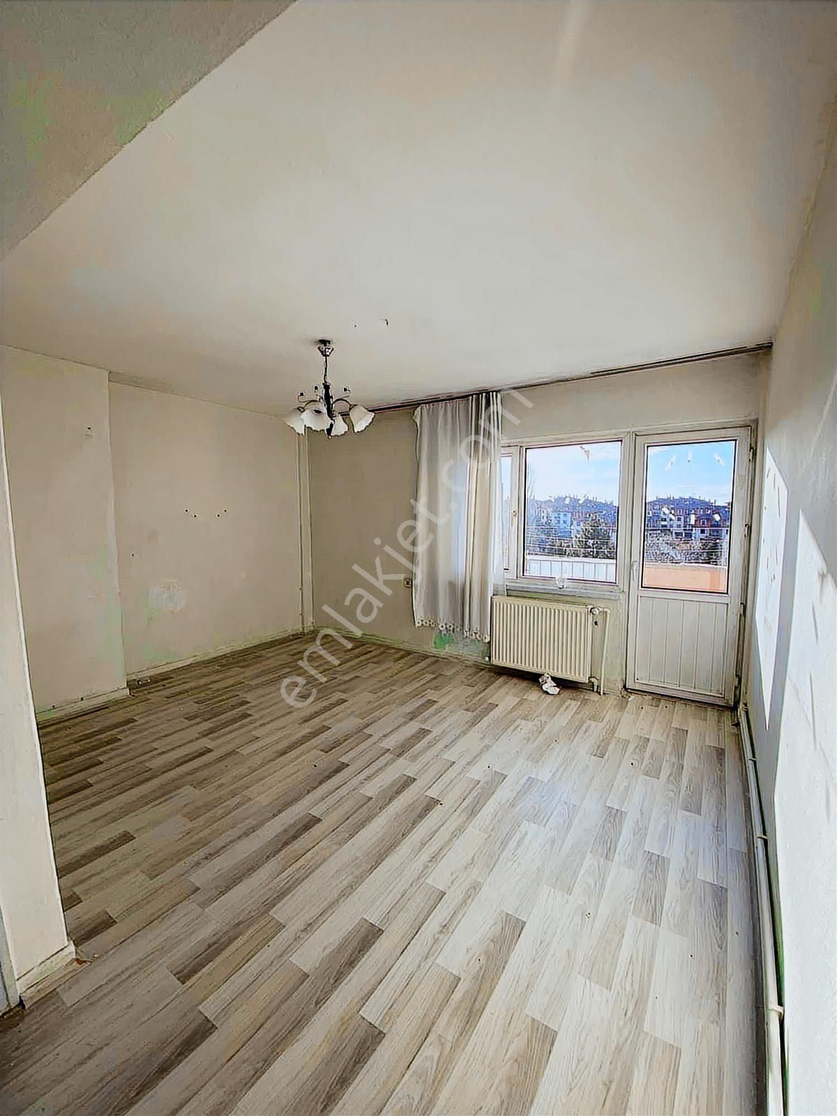 Çankaya Mahallesinde Önü Açık Park Manzaralı Kiralık 2+1 Daire - Görsel 3