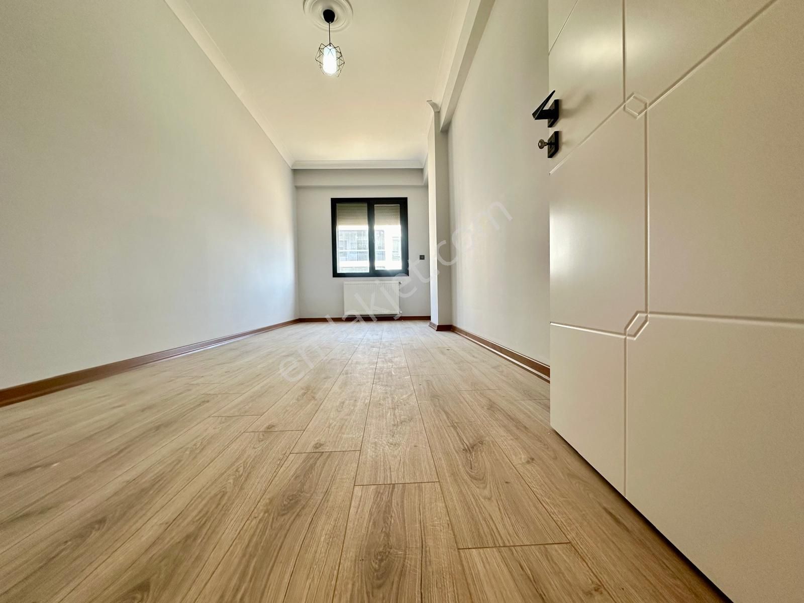 ⭐ay Emlak'tan⭐akçay'da Ön Cephe Şık Tasarımlı Arakat Ebeveynli Satılık 2+1 Ultra Lüx Daire - Görsel 12