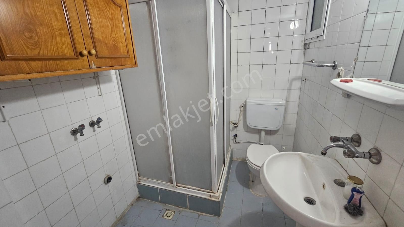 Osmangazi Mahallesinde Site İçi Ferah Köşe Kiralık 3+1 Daire - Görsel 19