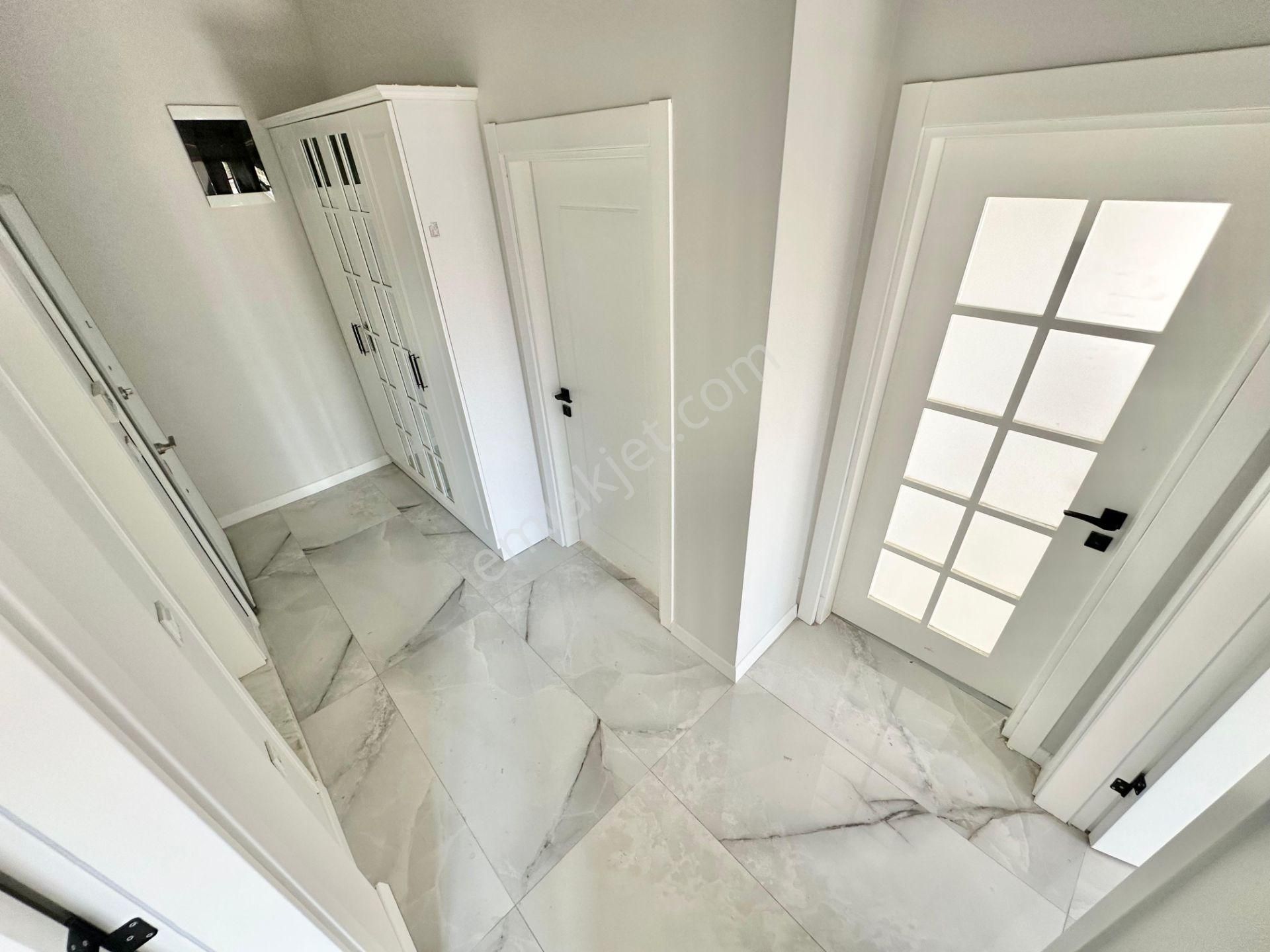 ꧁akçay Ay Emlaktan꧂küçükkuyu'da Lüks Butik Sitede Denize 250 Mt Arakat Ön Cephe Satılık 2+1 Daire - Görsel 23