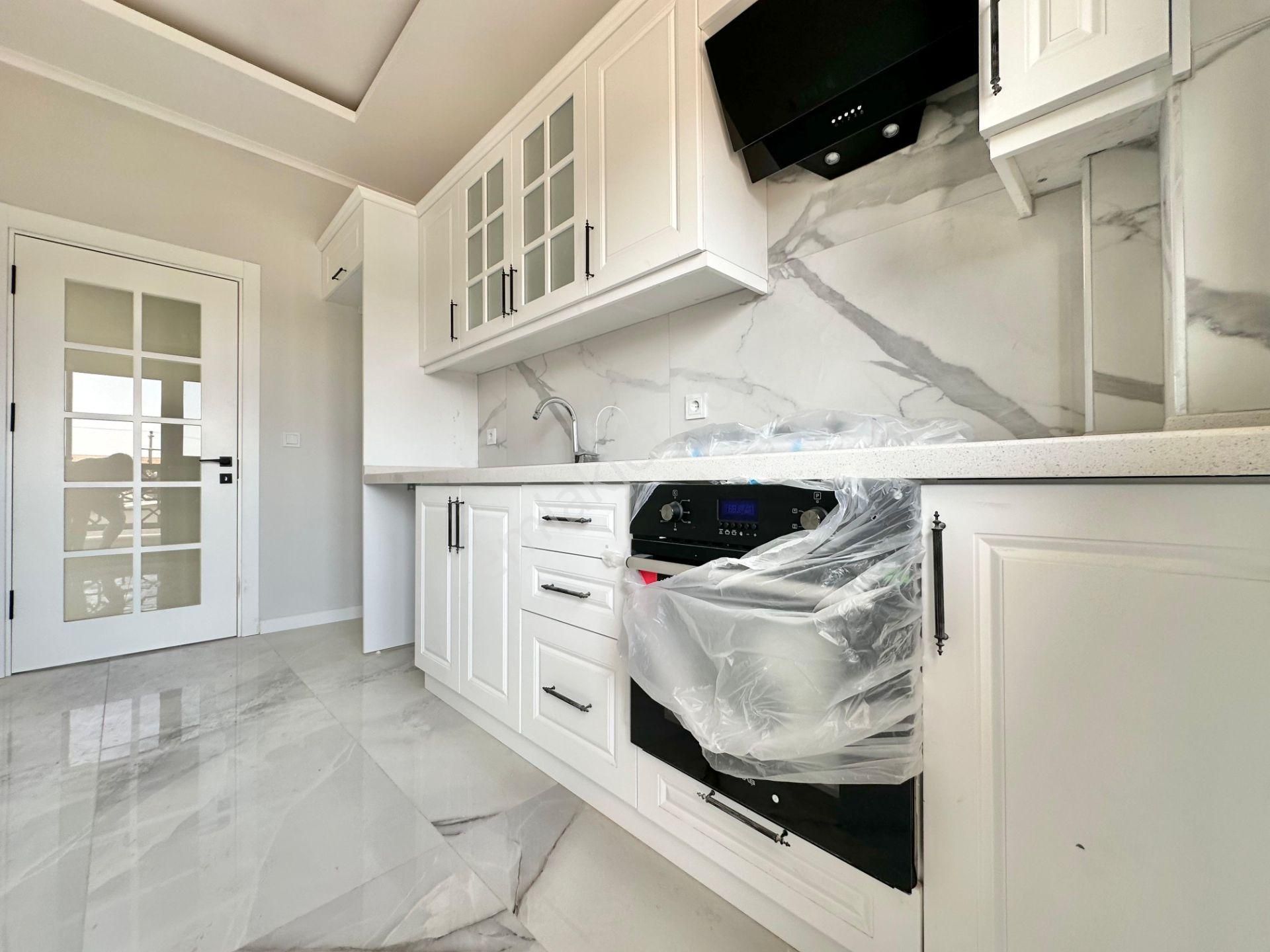 ꧁akçay Ay Emlaktan꧂küçükkuyu'da Lüks Butik Sitede Denize 250 Mt Arakat Ön Cephe Satılık 2+1 Daire - Görsel 11