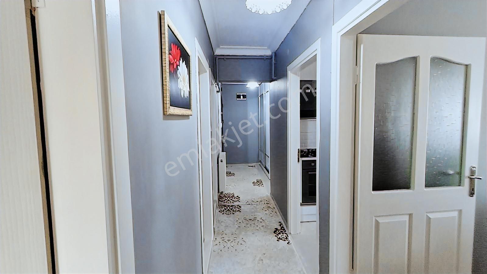 Buca Işçıevlerin'de Satılık 3+1 Bakımlı Daire - Görsel 13