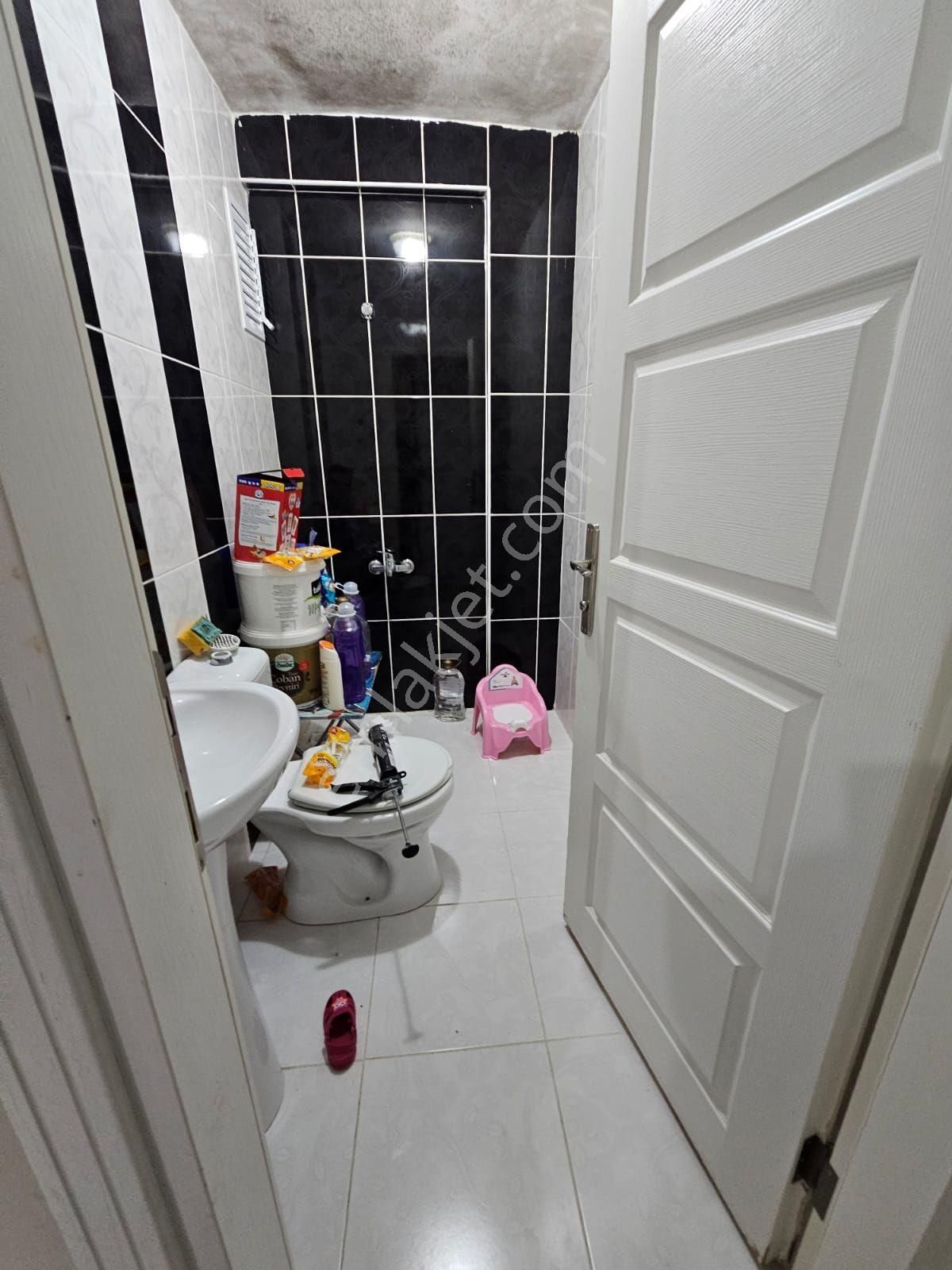 Karapürçek Uçaklı Park Yakını 3+1 Asansörlü Ebeveyn Banyolu Daire - Görsel 23