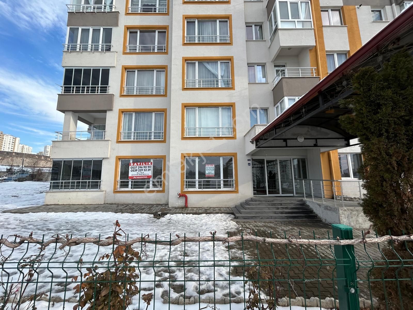 Elisa Gyo/ İldem De Özel Yapsat 3+1 Ebeveyn Banyolu Hemen Oturulur Satılık Daire - Görsel 12