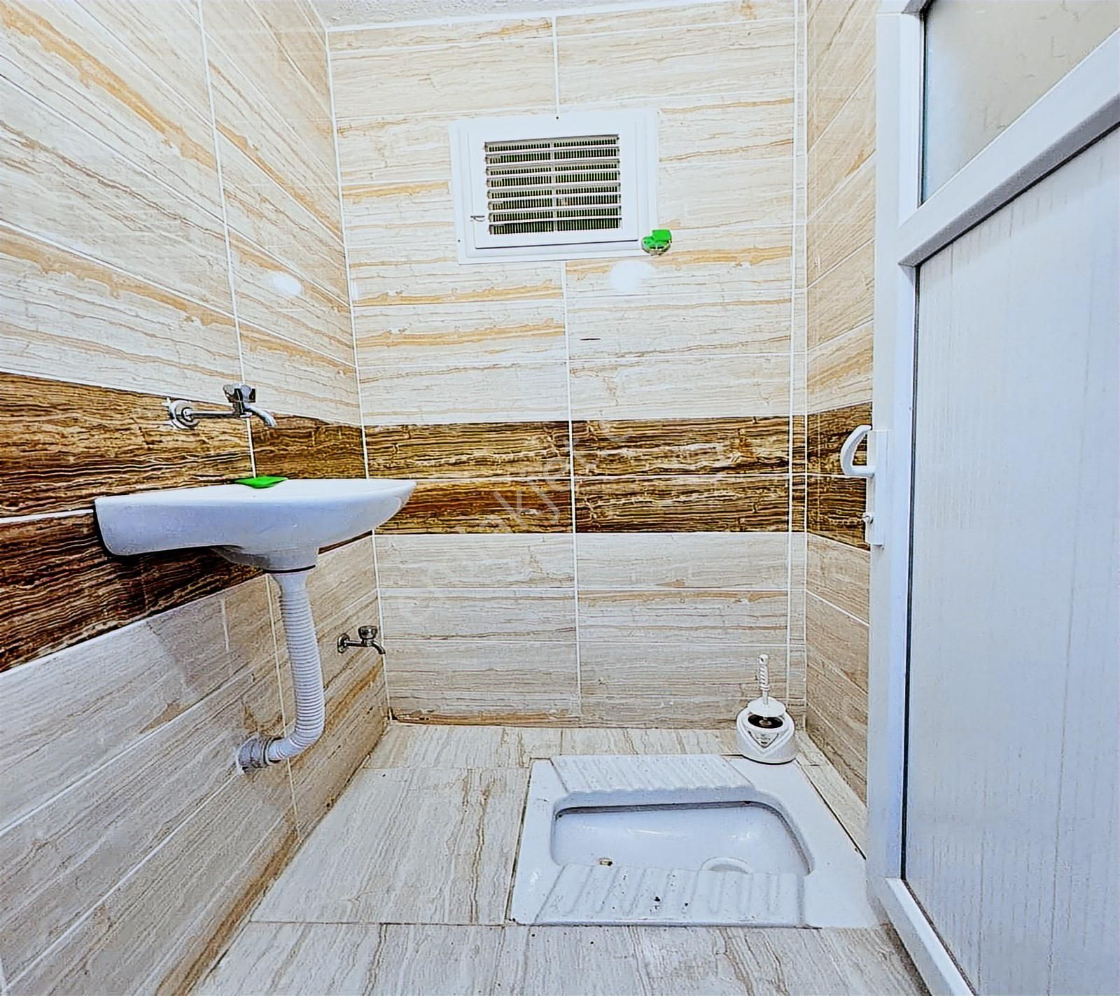 Kıraç Battalgazi Mah. 2+1 Arakat Balkonlu Yeni Bina 2.670.000tl - Görsel 11