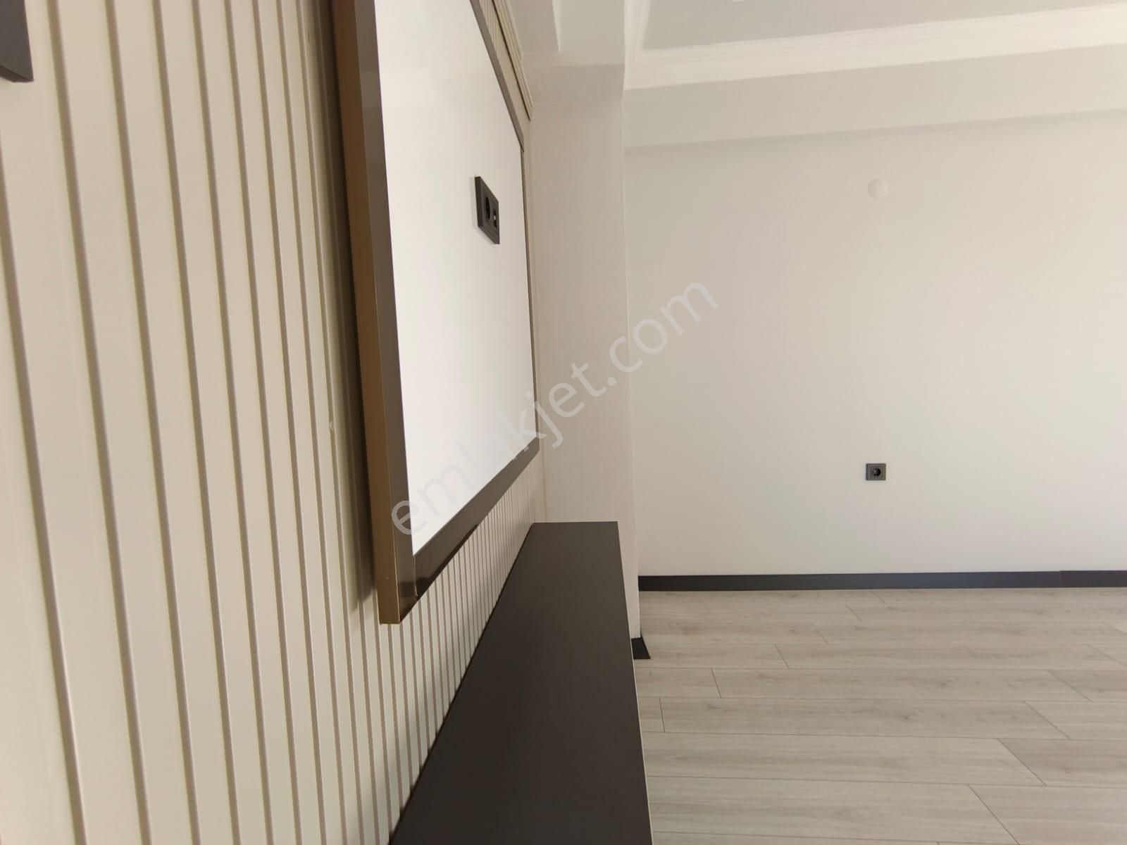 Akçayın Merkez'de, Çift Balkonlu Lüks Geniş 2+1 Satılık Daire - Görsel 6