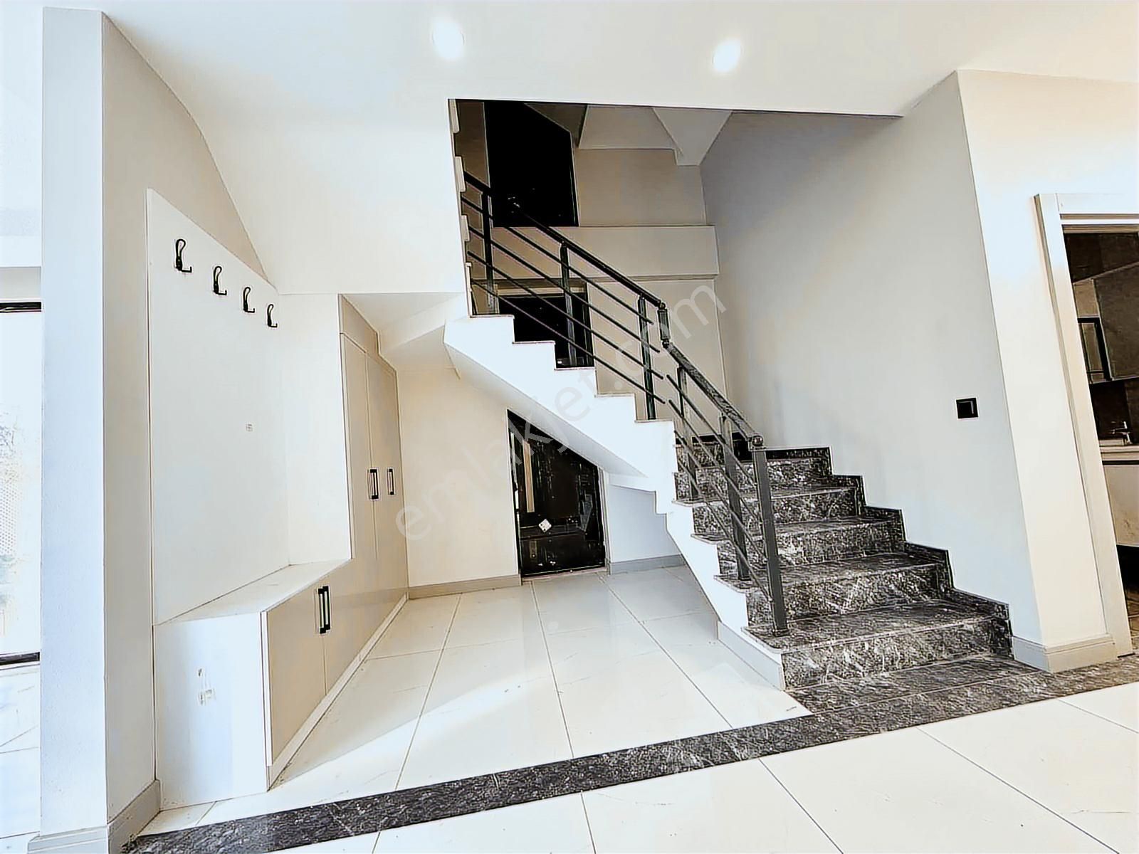 1 Hafta Süreli Fırsat Fiyat! Vadi 24'te Kiralık Triplex Villa - Görsel 24