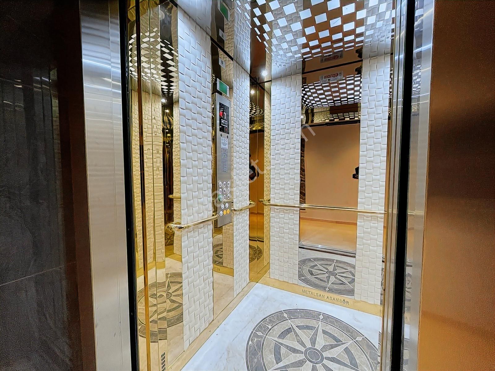 19 Mayıs Bulvarına Cephe Köşe Başında Deniz Manzaralı Lüks 3+1! - Görsel 26