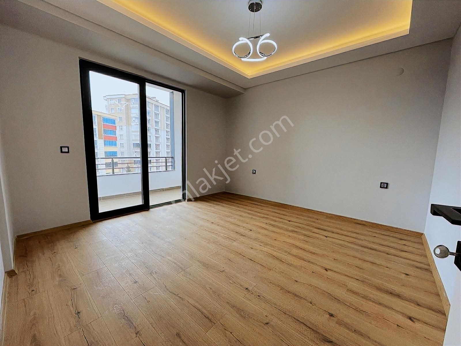 19 Mayıs Bulvarına Cephe Köşe Başında Deniz Manzaralı Lüks 3+1! - Görsel 7