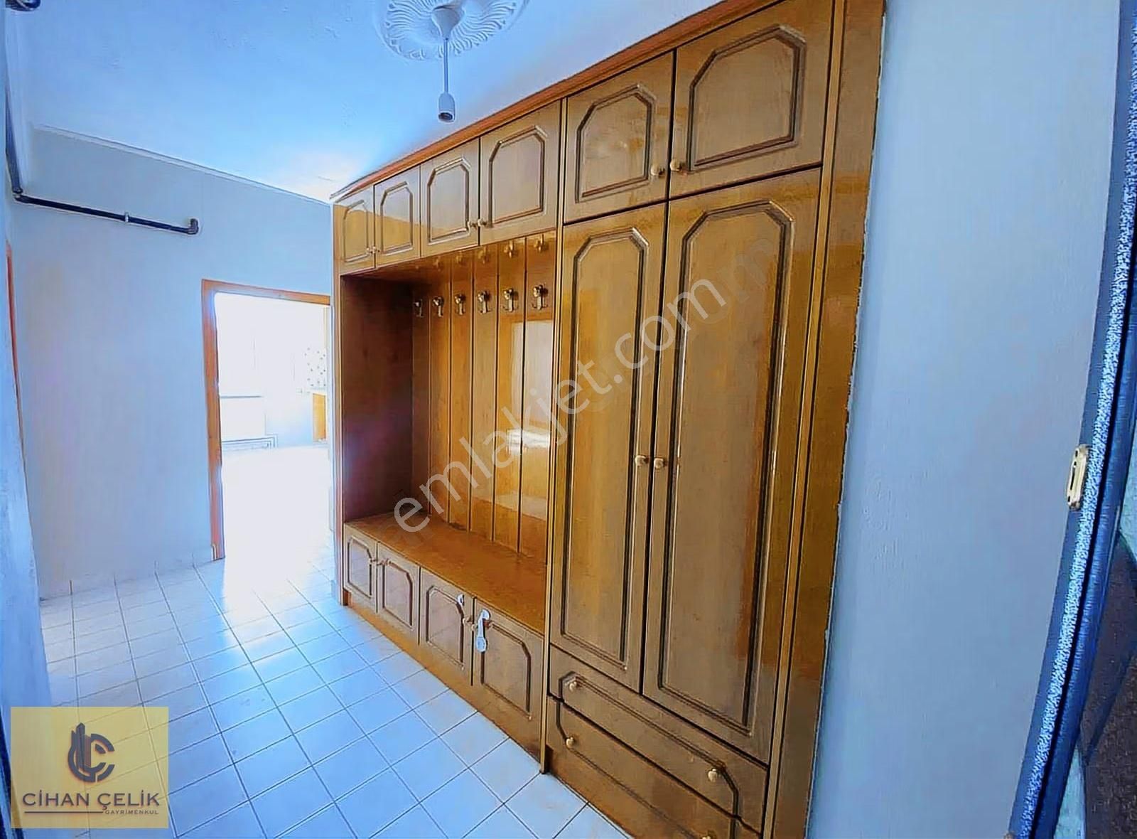 Cihan Çelikten Akşemsettinde Site İçi Açık Otoparklı Arakat 3+1 - Görsel 24