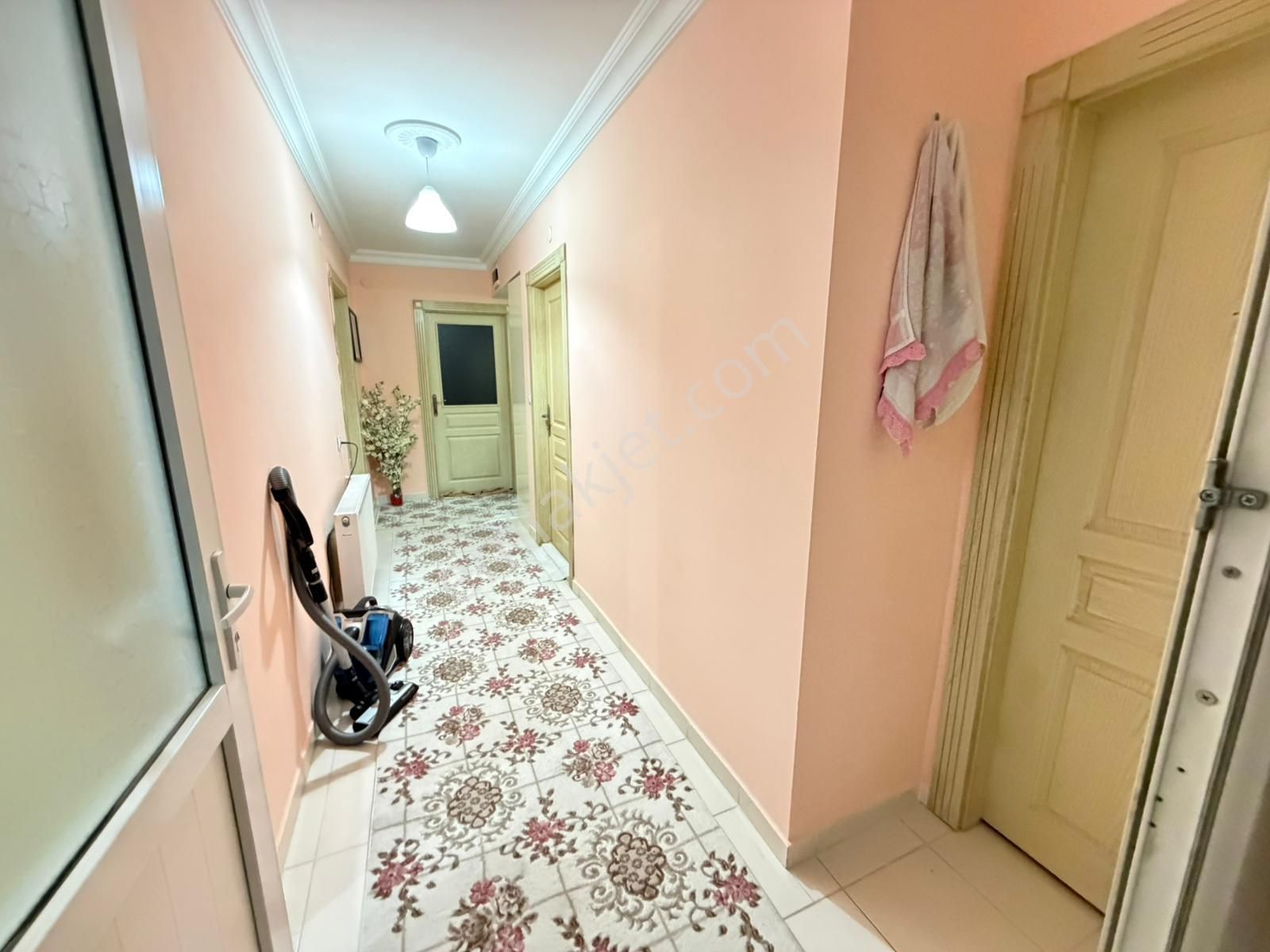 Kanuni Mahallesinde Asansörlü Kapalı Teraslı 250 M2 5+1 Dubleks - Görsel 5