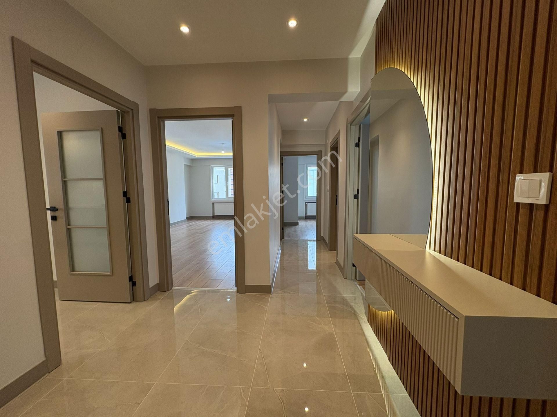 Bostancı'da Ebeveyn Banyolu Metroya Yakın Kocayol Cad. Komşu 3+1 - Görsel 29