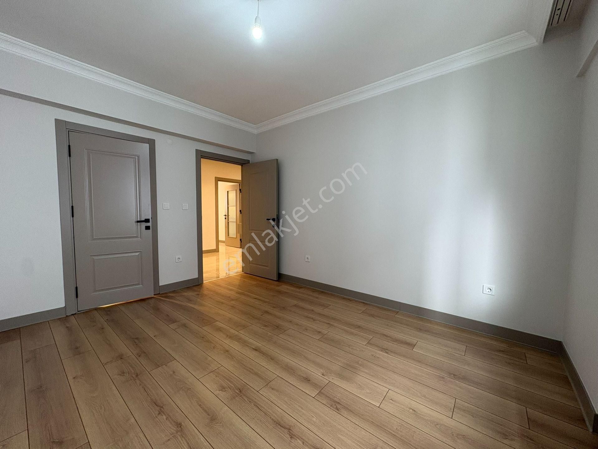 Bostancı'da Ebeveyn Banyolu Metroya Yakın Kocayol Cad. Komşu 3+1 - Görsel 16