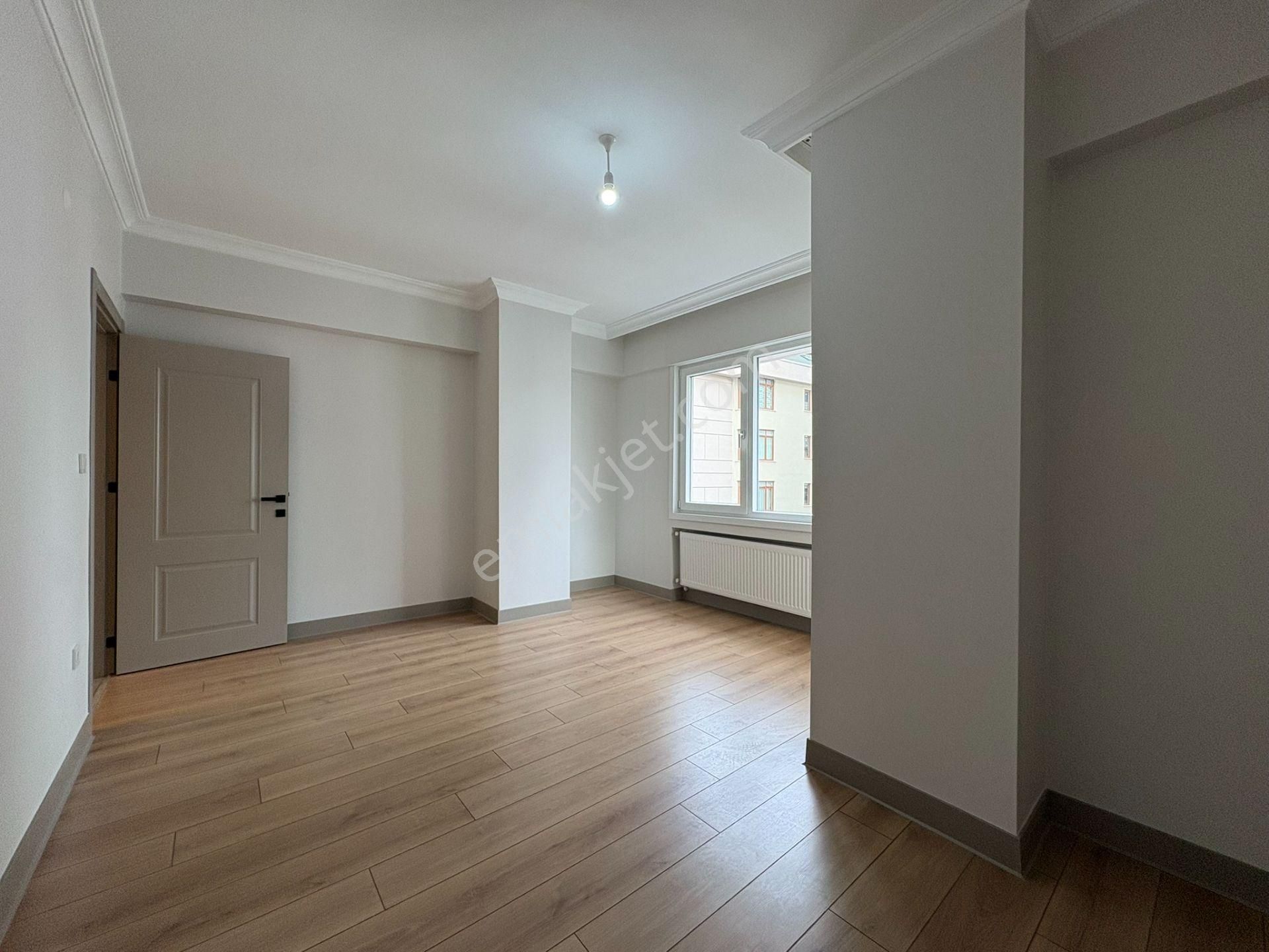 Bostancı'da Ebeveyn Banyolu Metroya Yakın Kocayol Cad. Komşu 3+1 - Görsel 21