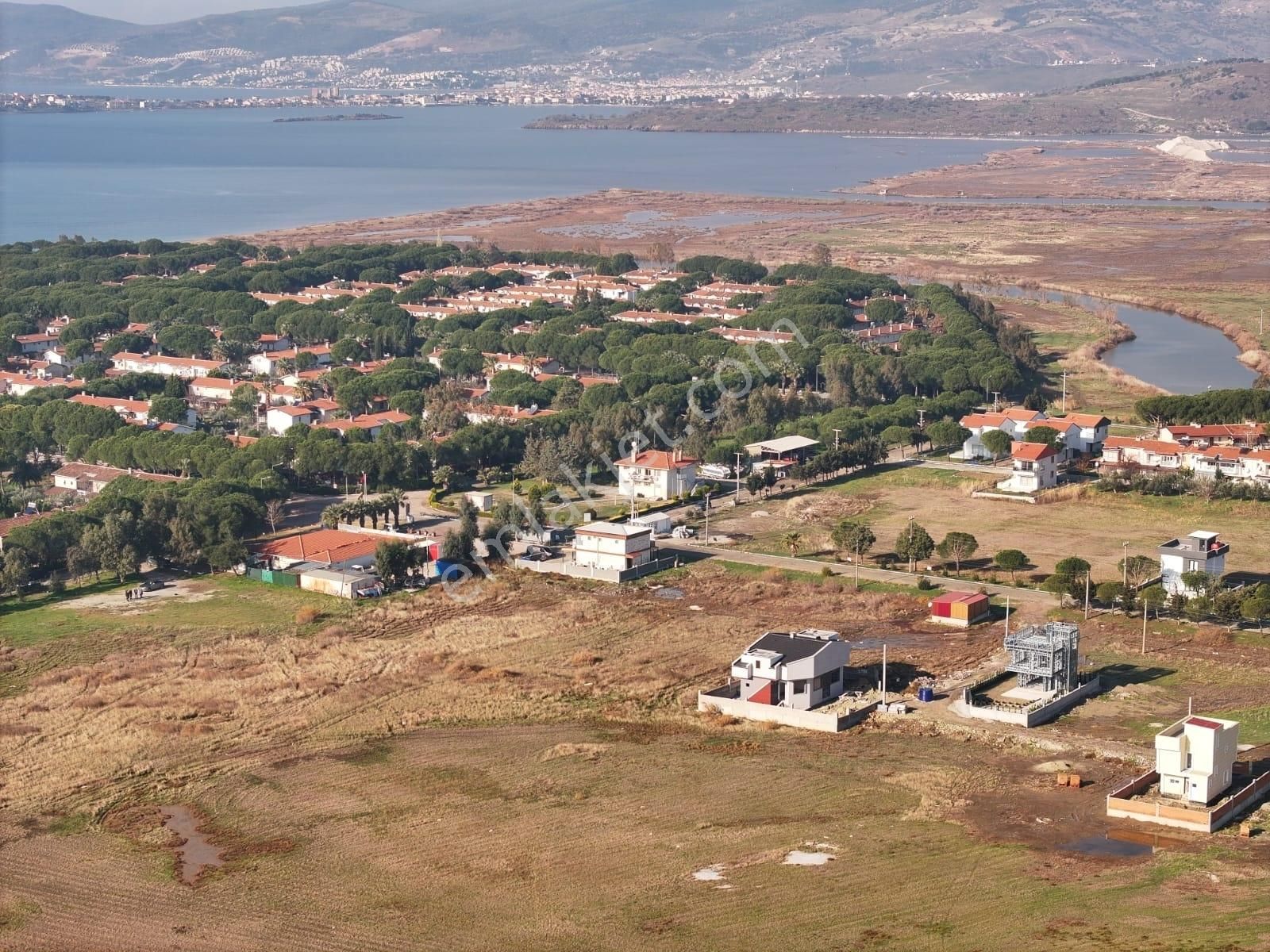Çandarlı Tatil Köyünde Acil Satılık Villa İmarlı Arsa - Görsel 17