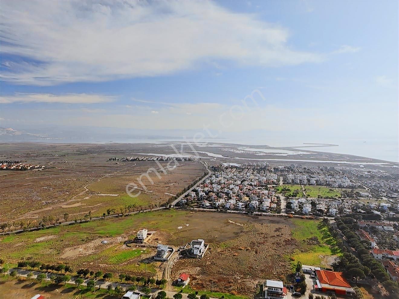 Çandarlı Tatil Köyünde Acil Satılık Villa İmarlı Arsa - Görsel 24