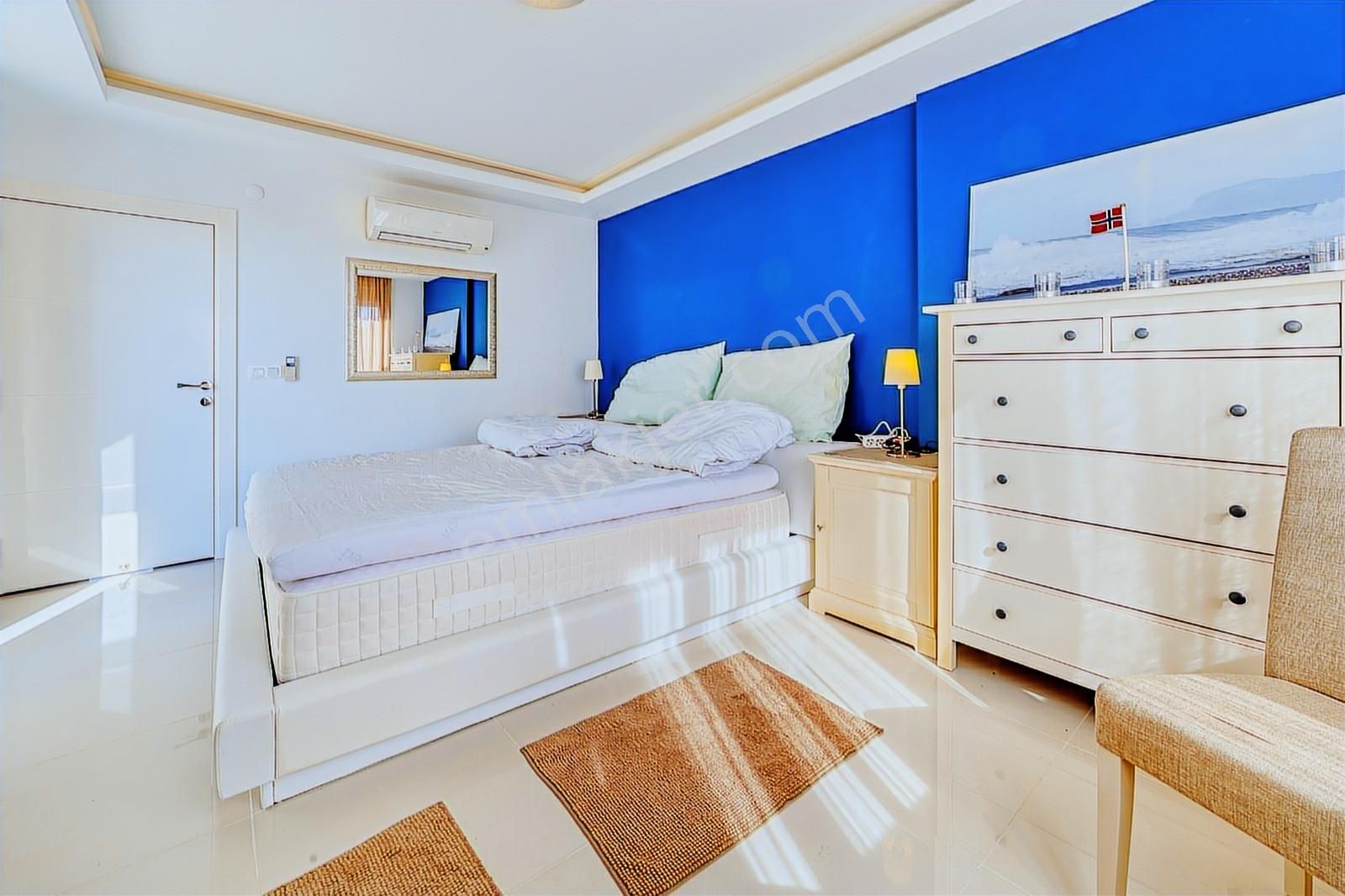 Kargıcakta Deniz Manzaralı, Müstakil Havuzlu, Eşyalı 4+1 Villa - Görsel 29