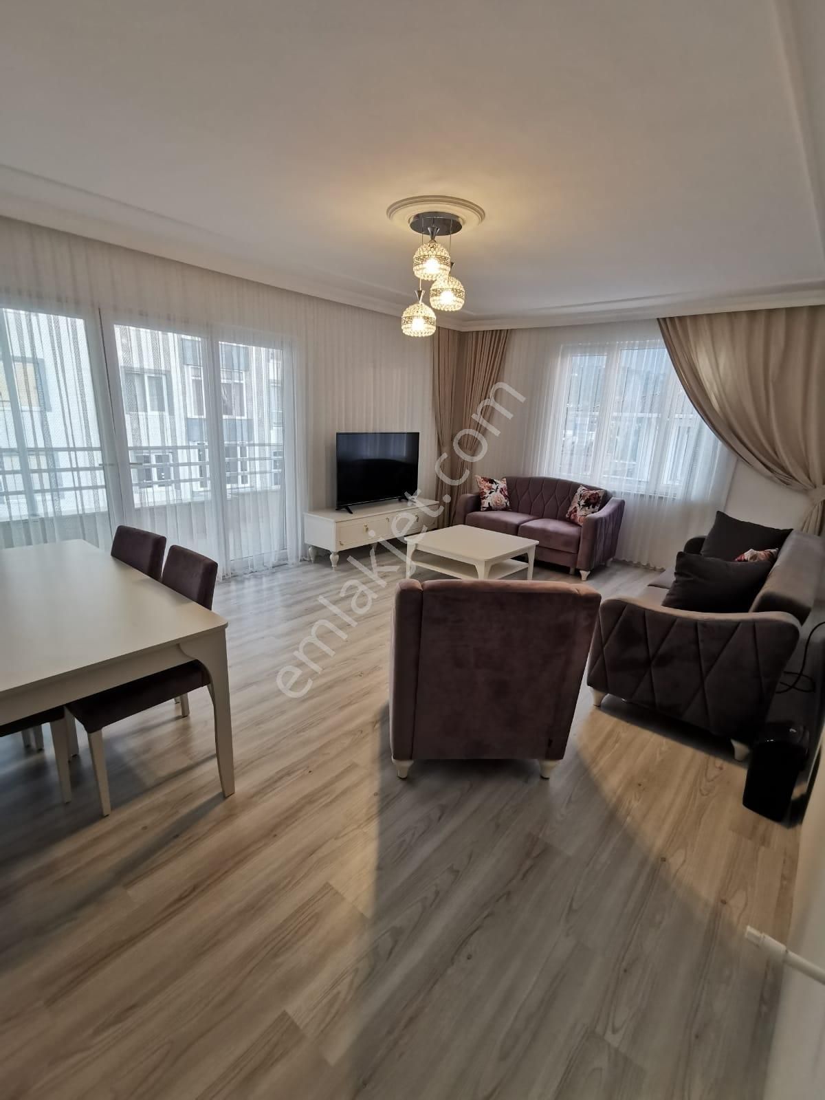 Arsin'de Site İçerisinde Eşyalı Satılık Daire - Görsel 13