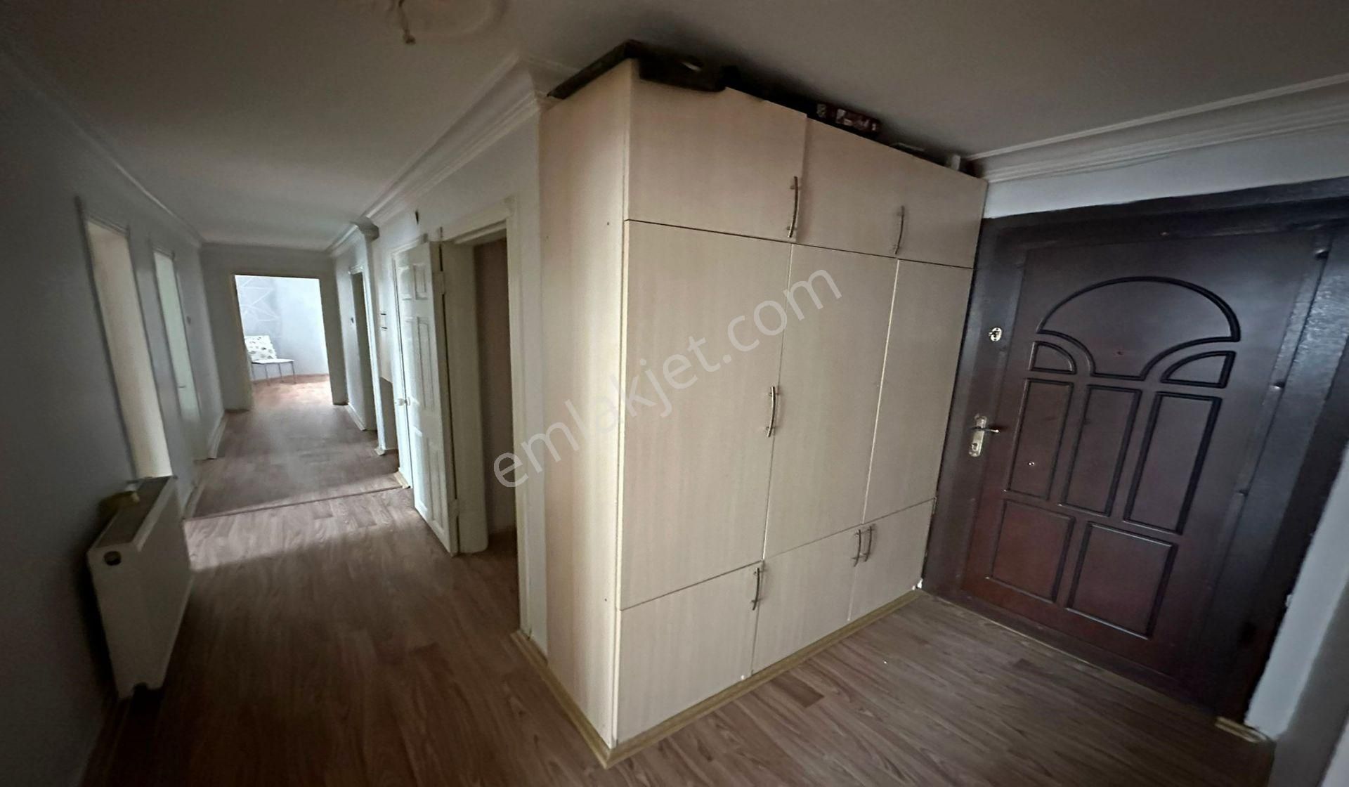 Ufuktepe Şel Benzinlik Yakını 3+1 Altında Daire Var Acill - Görsel 22