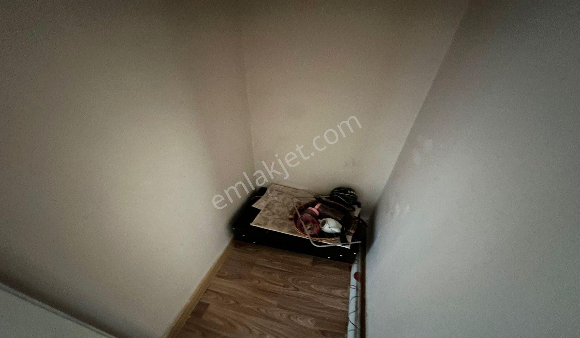 Ufuktepe Şel Benzinlik Yakını 3+1 Altında Daire Var Acill - Görsel 19