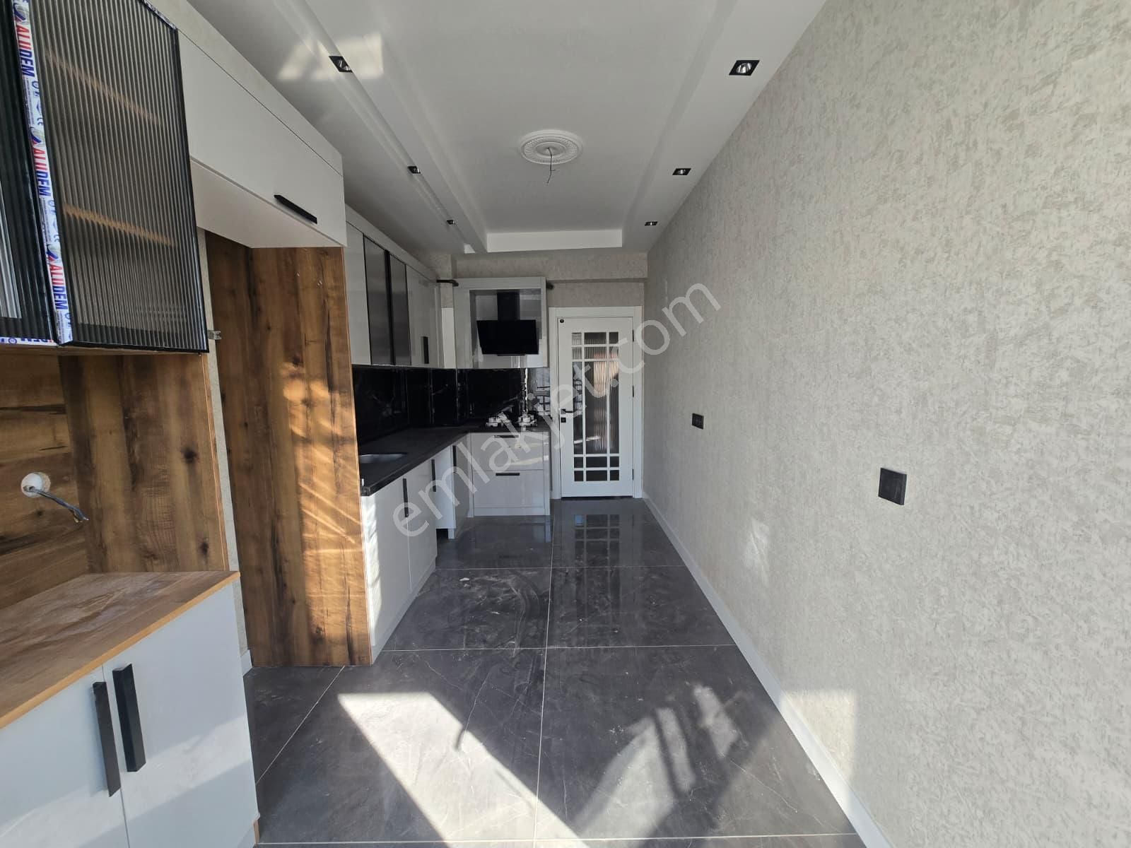 Sakarya Mahallesi Satılık 2+1 Sıfır Daireler