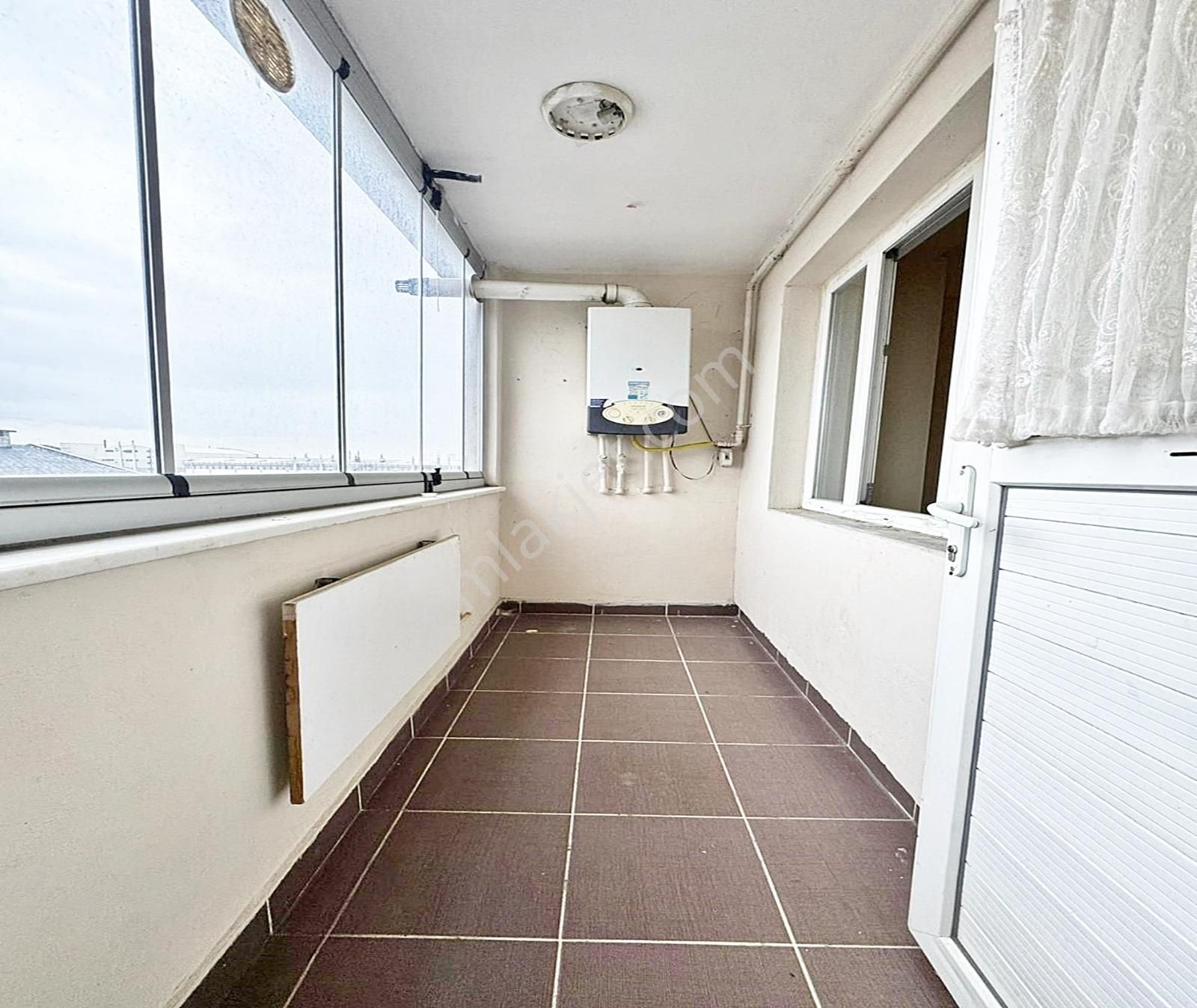 Esenyurt Atatürk Mah. 3.kat Çift Balkonlu 2+1 100m2 2.620.000tl - Görsel 29