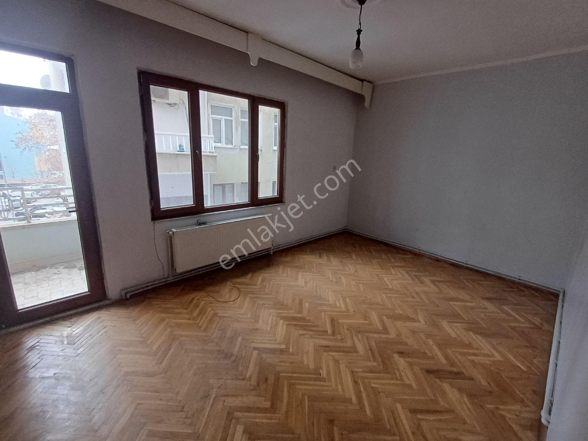 Kiralık 3+1 İşyerine Uygun Yenişehir Lise Cad Diyarbakır