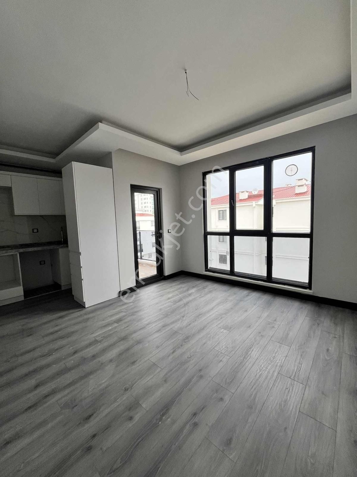 Cağaloğluna Yürüme Mesafesinde 1+1