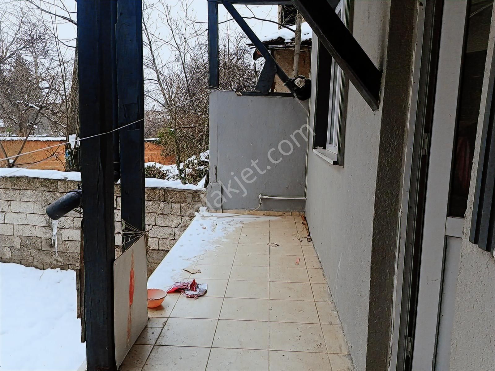 Maliye Arkasında 166m2 Bahçeli 2ayrı 2+1daireli Satılık Müstakil - Görsel 14