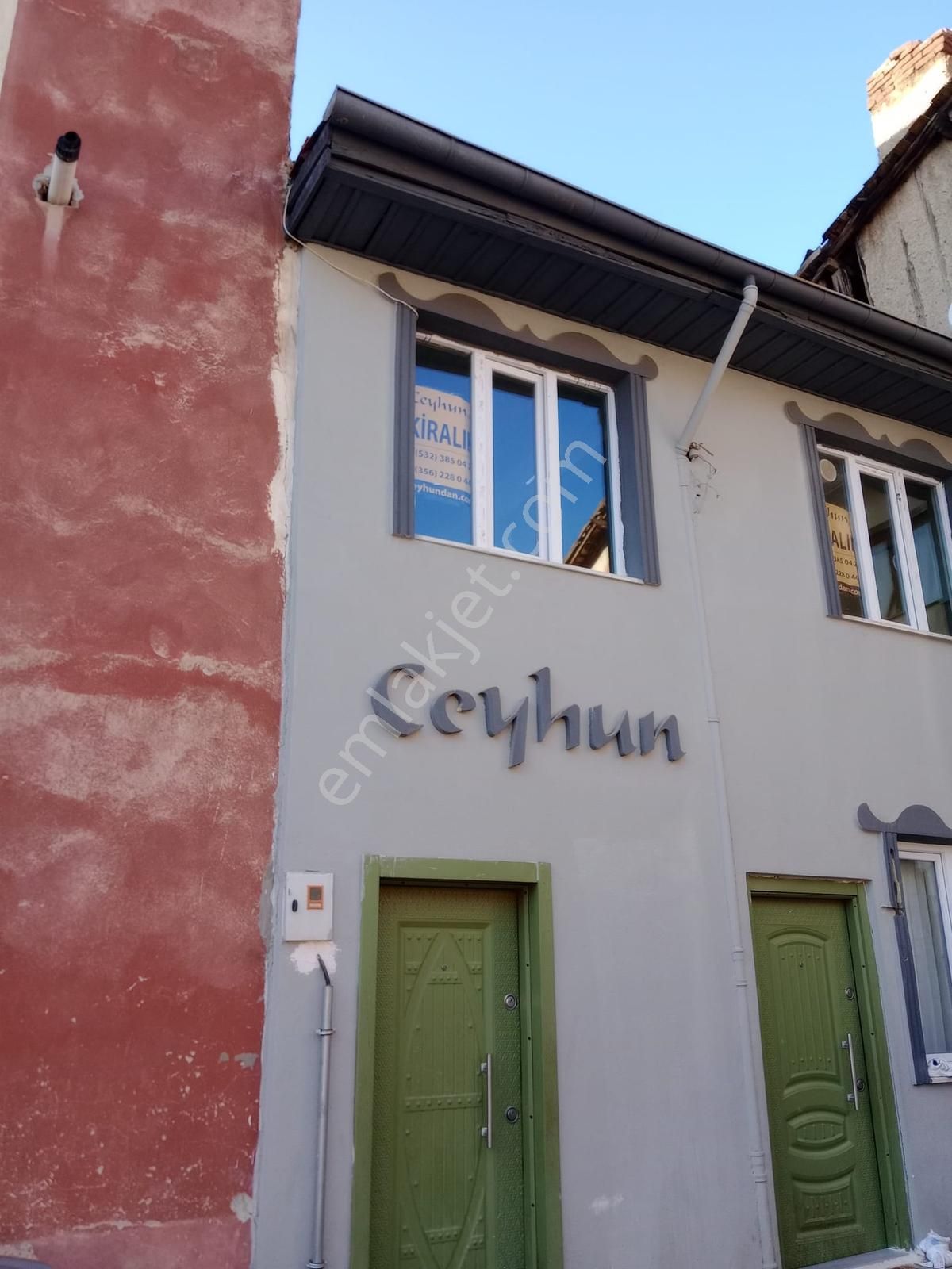 Maliye Arkasında 166m2 Bahçeli 2ayrı 2+1daireli Satılık Müstakil