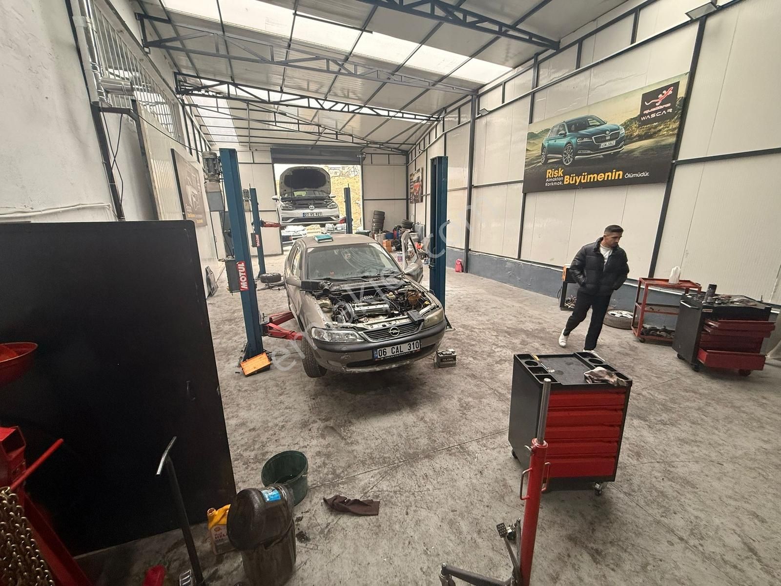 Köşe Dükkan Muhteşem Loksayon Oto Servis - Görsel 31