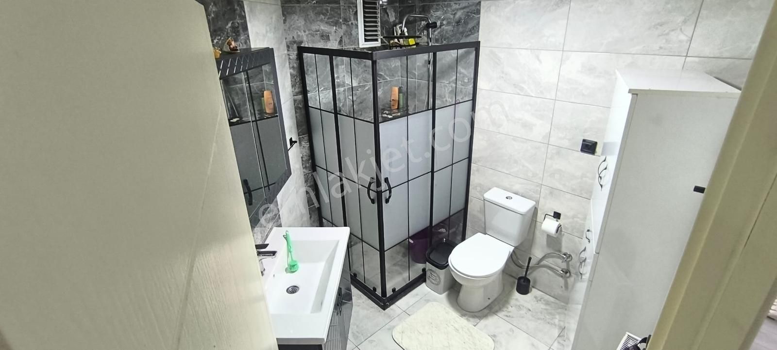 3.kat Konumunda Manzaralı Full Yapılı 3+1 Ferah Daire - Görsel 4