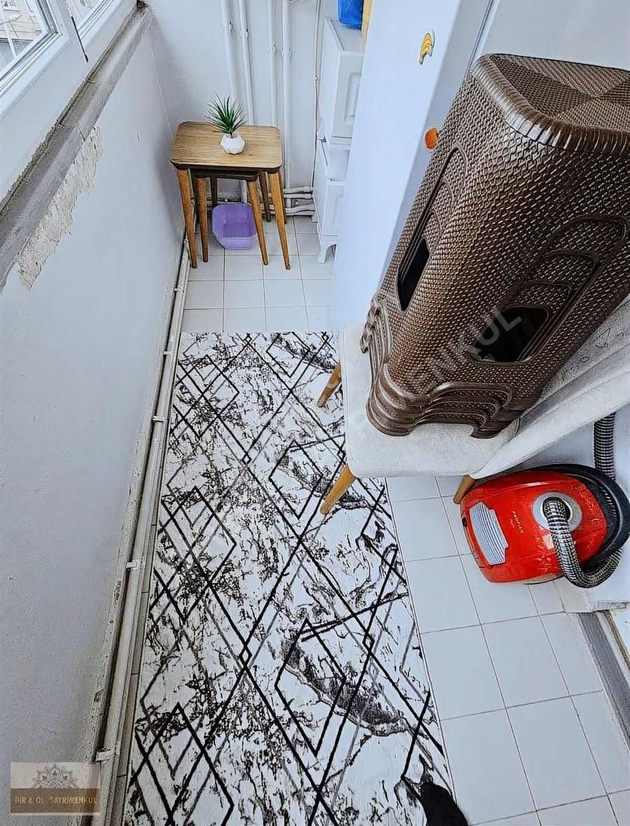 50.yıl Mahallesi Orhangazi Okulunun Dibinde 2+1 90m2 4.kat Daire - Görsel 8