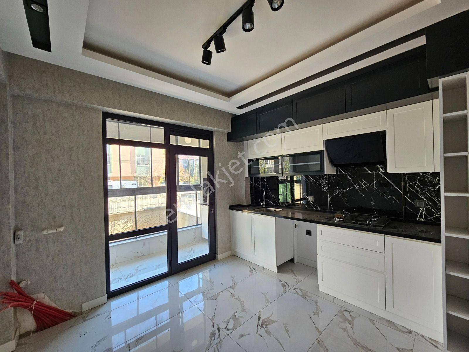 Mehmet Akif Mahallesi Satılık 3+1 Daire - Görsel 3