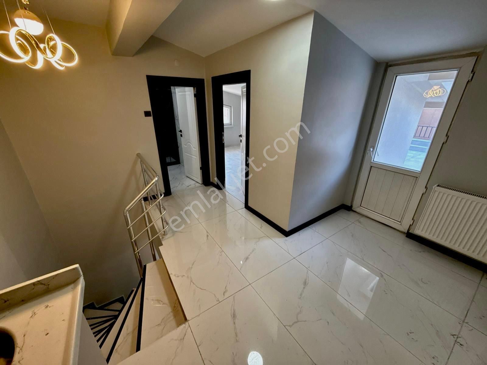 Akşemsettin Mah'de 4+1 Full Yapılı Satılık Teras Daire - Görsel 27