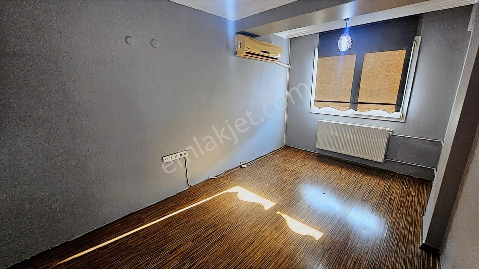 İzban Durağına Yakın Teraslı Deniz Manzaralı Kiralık 2+1 Daire - Görsel 3