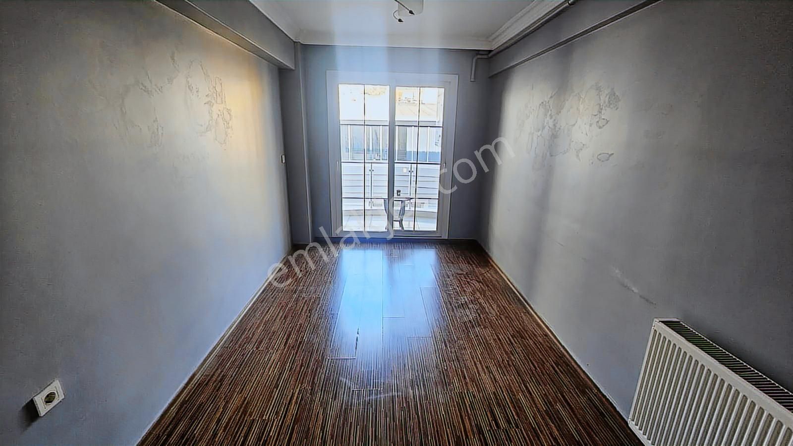 İzban Durağına Yakın Teraslı Deniz Manzaralı Kiralık 2+1 Daire - Görsel 18