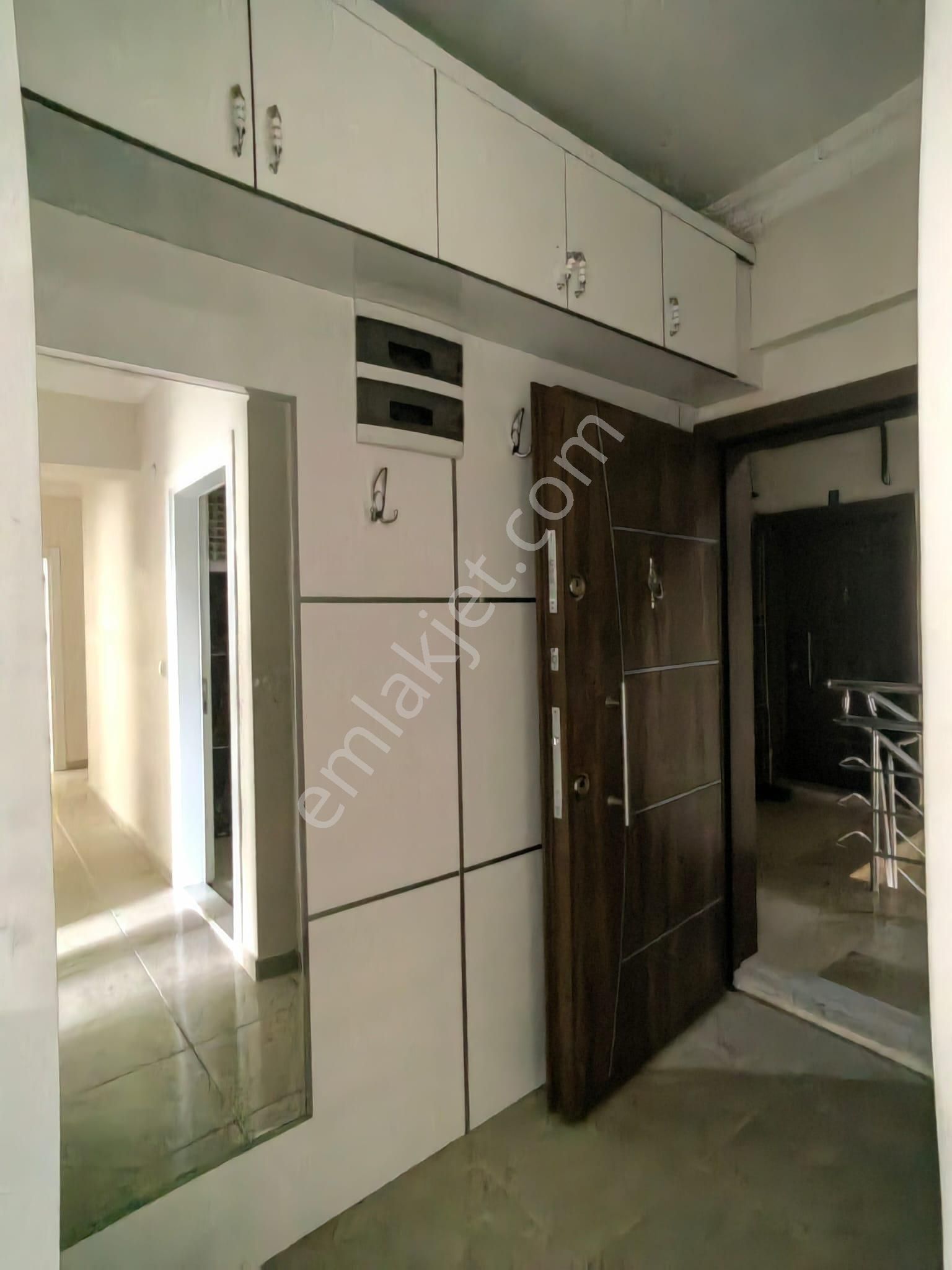 Akçay Emlak'tan Akşehir Koşuyolu Civarında Ara Kat Asansörlü Kiralık 2+1 Daire - Görsel 28