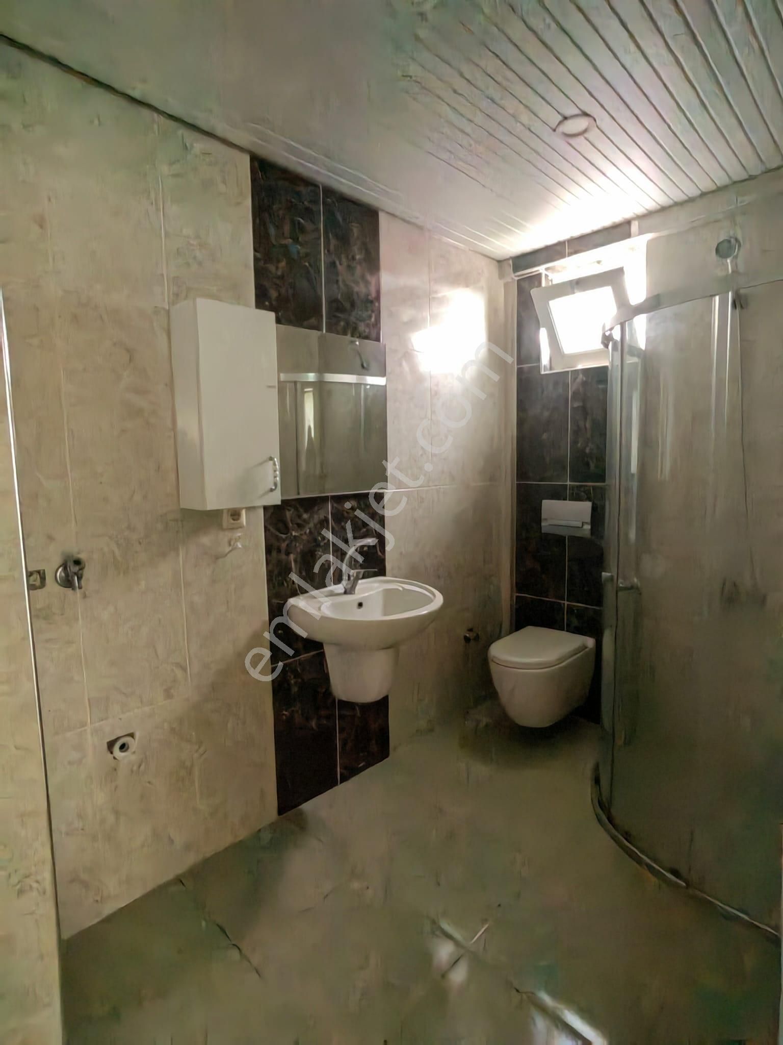 Akçay Emlak'tan Akşehir Koşuyolu Civarında Ara Kat Asansörlü Kiralık 2+1 Daire - Görsel 24