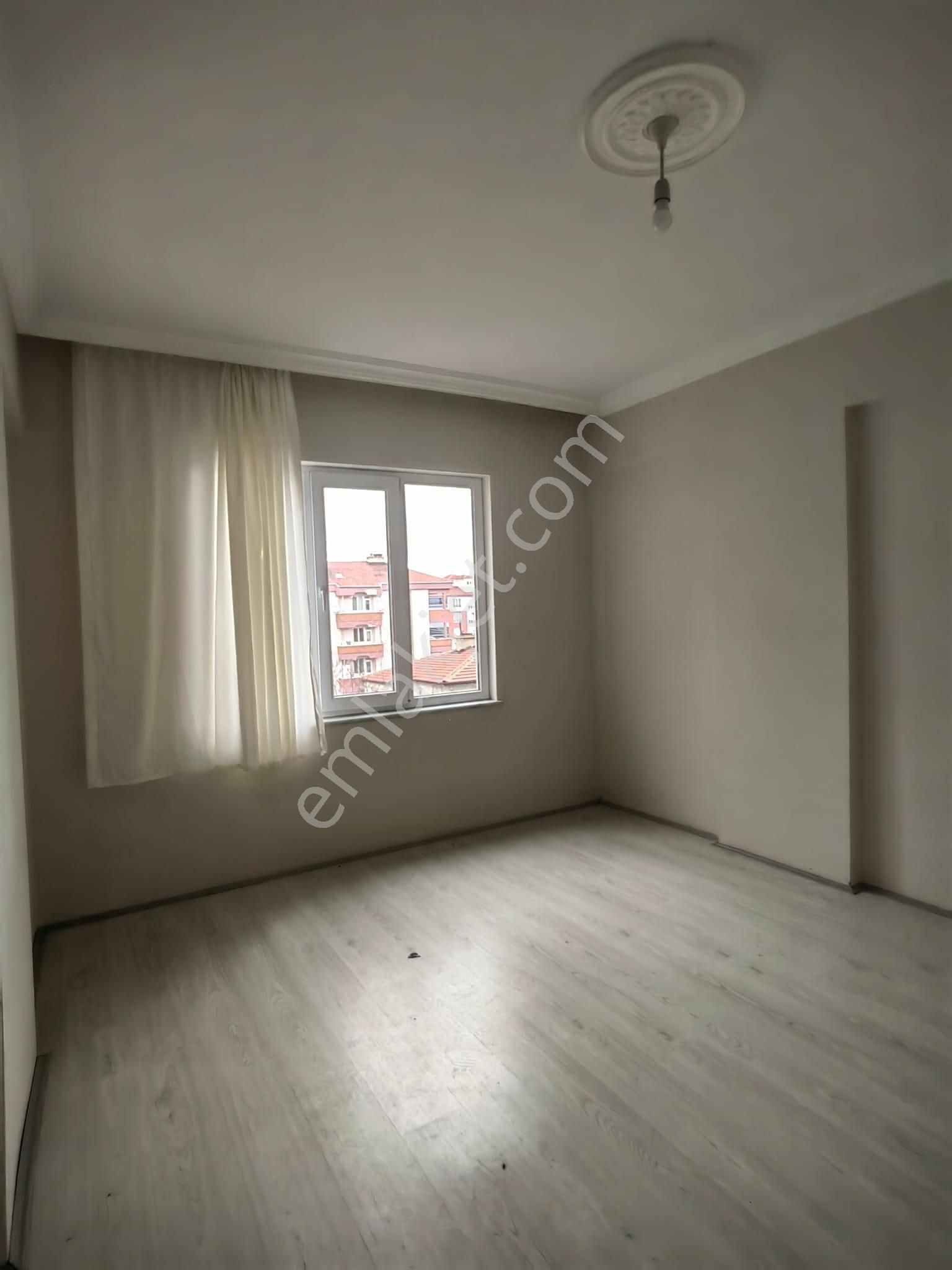 Akçay Emlak'tan Akşehir Koşuyolu Civarında Ara Kat Asansörlü Kiralık 2+1 Daire - Görsel 5