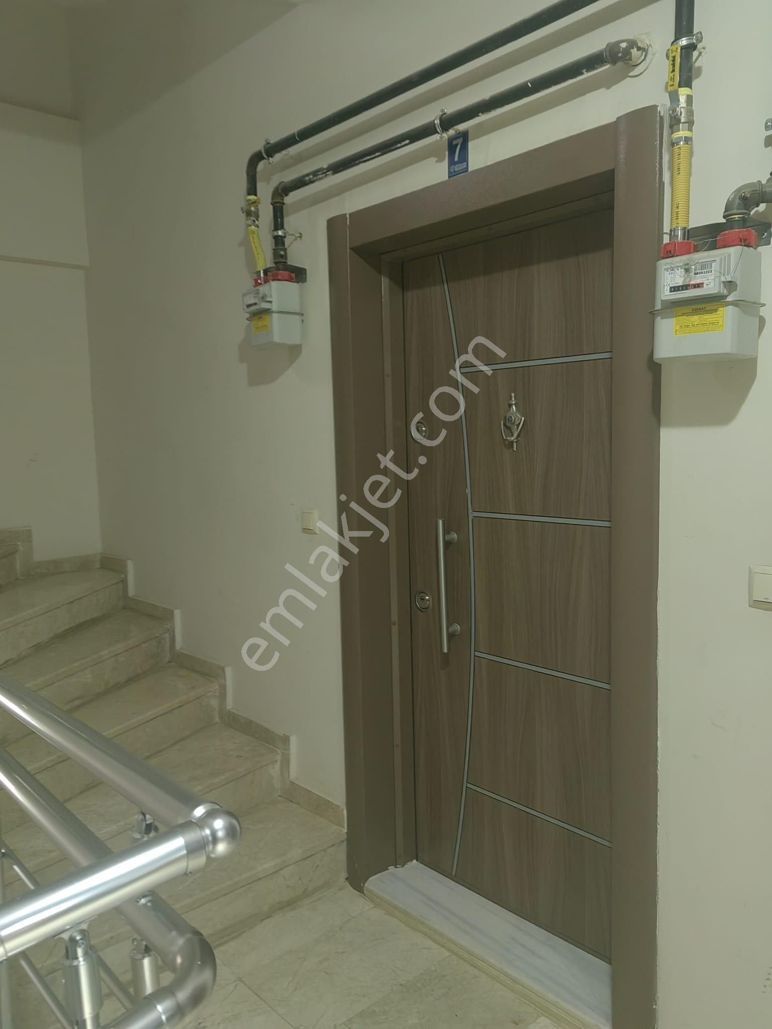 Akçay Emlak'tan Akşehir Koşuyolu Civarında Ara Kat Asansörlü Kiralık 2+1 Daire - Görsel 31