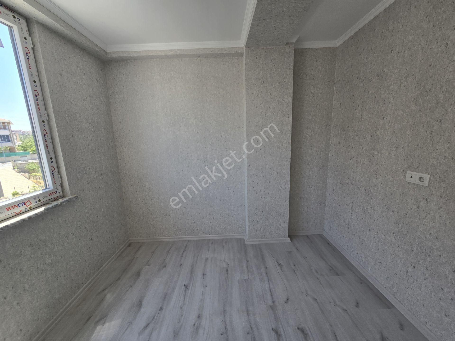 Ahmet Yesevi Caddesin De 2+1 Sıfır İskanlı Daire - Görsel 9