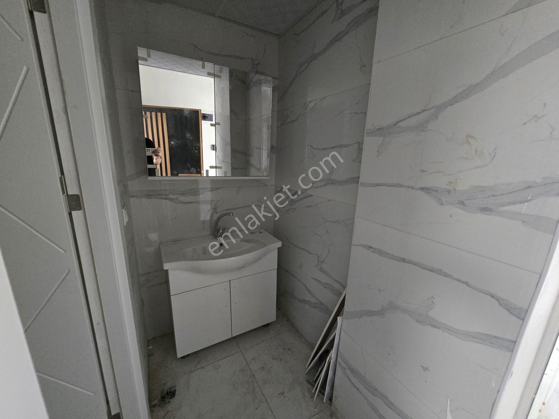 Ahmet Yesevi Caddesin De 2+1 Sıfır İskanlı Daire - Görsel 24