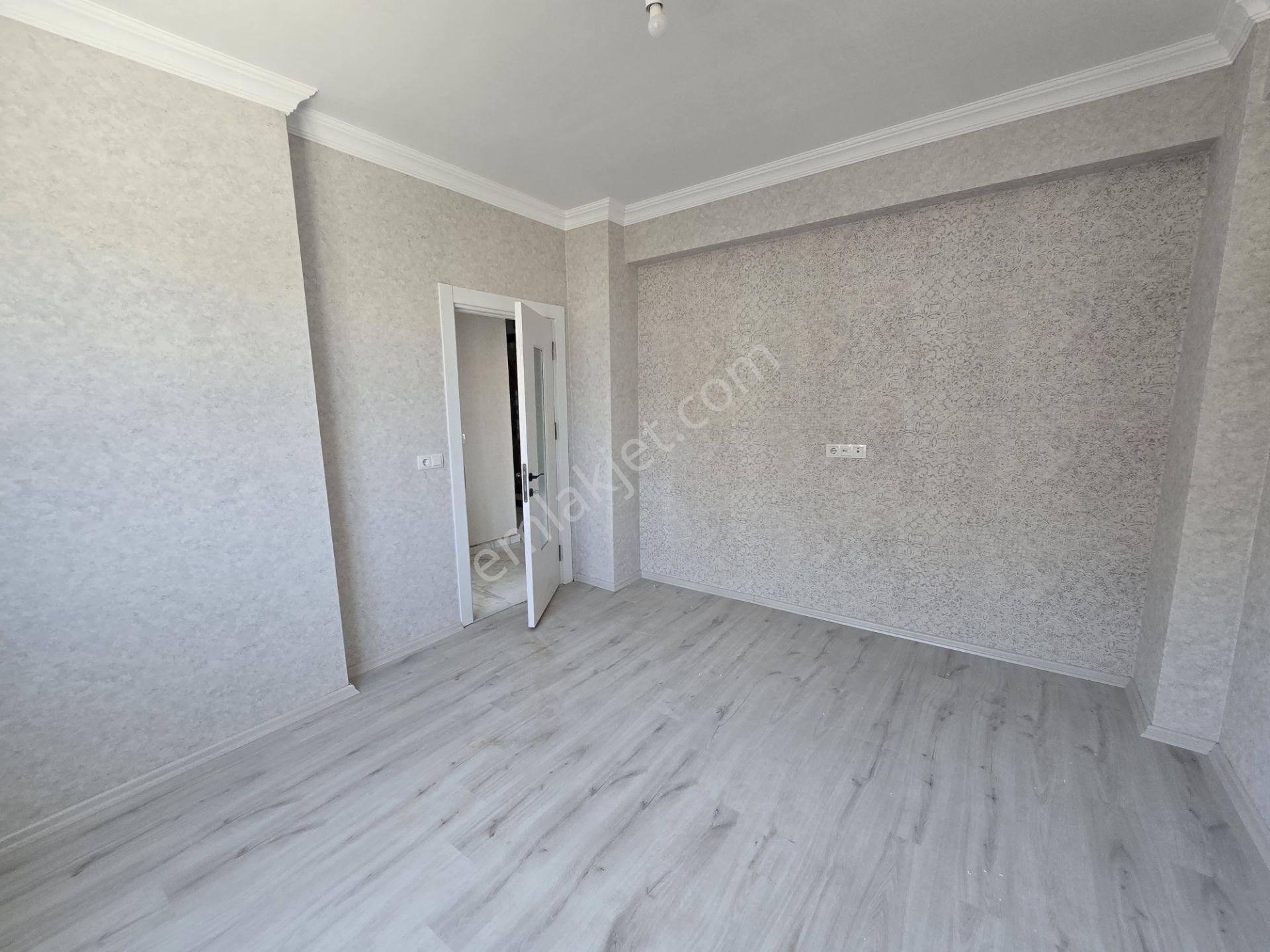 Ahmet Yesevi Caddesin De 2+1 Sıfır İskanlı Daire - Görsel 15