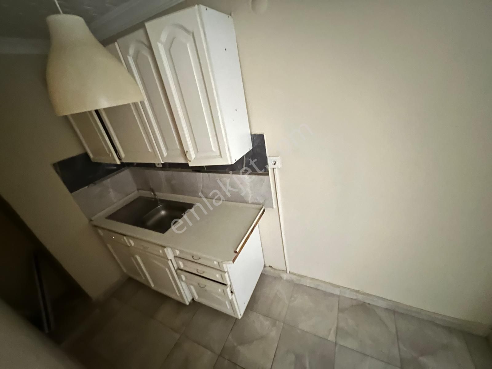 Kızılay Atatürk Bulvar Cepheli 1+1 Kiralık Ofis - Görsel 3