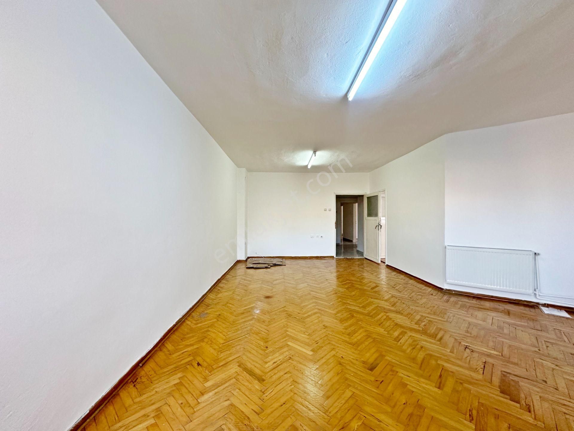 Galerıa'dan Subayevleri Son Durak Yanı 2. Kat 3+1 Mantolamalı Bina Yeni Boya - Görsel 6